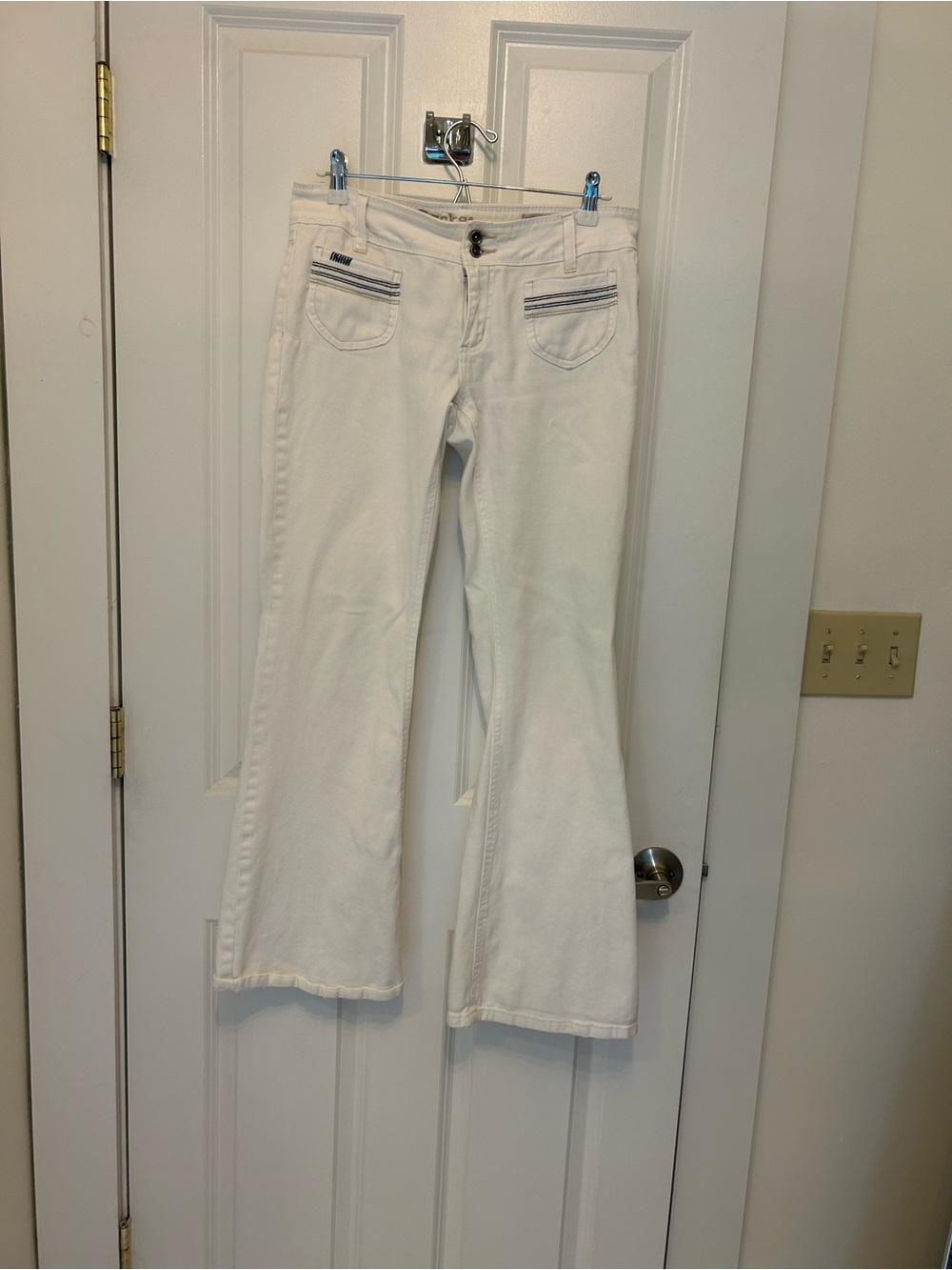 Dockers White Jeans with Subtle Beige Logo Stitching
